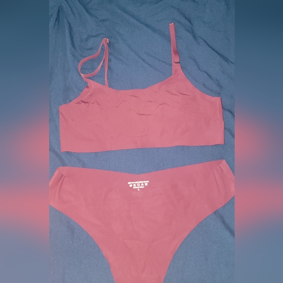 COPY - Brand New 2 sets of matching Bra & Thong Size L - Picture 8 of 12